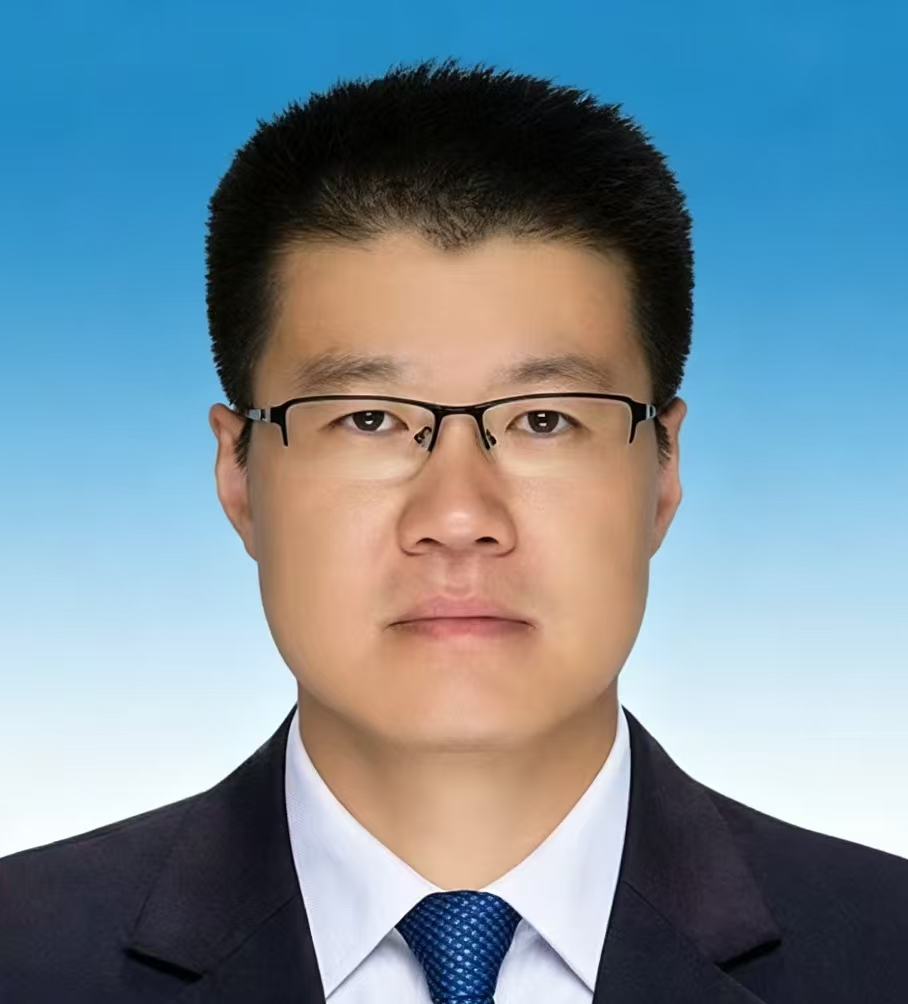 王磊